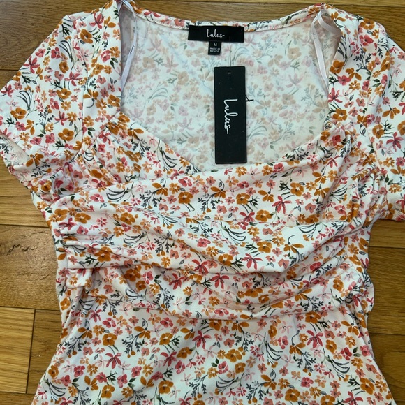 Lulus Floral Bodysuit- NWT - Picture 2 of 3